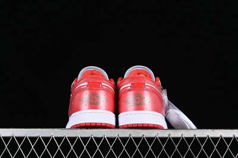 All categories Air Jordan Jordan series basketball shoes Air Jordan 1 Low Air Jordan 1 Low AJ1 Joe 1 white and red low-top cultural and casual sneakers FQ1935-018